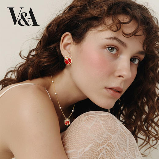 V&A博物馆 草莓小偷系列-草莓 项链 耳饰 项链 商品图0