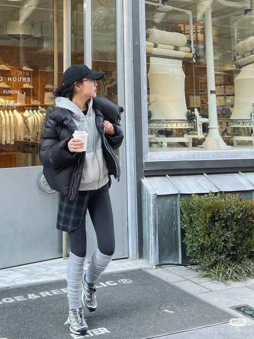 一店d 𝐭𝐡𝐞 𝐫𝐨𝐰万能打底裤‼️这条裤真的火爆欧美圈儿  真的巨巨巨舒服，超级好穿，颠覆你的认知的那种，因为它并非传统意义上的加绒裤，而是自身磨毛带绒感 给你羊绒的手感！ 商品图8