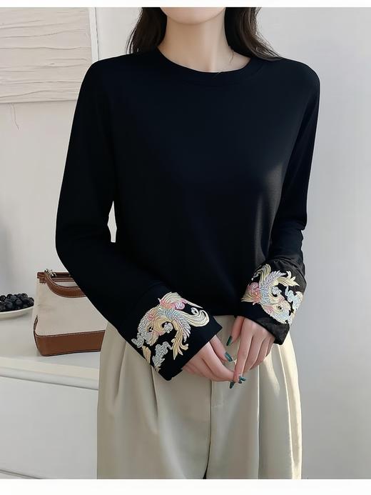 【超值特卖】（短款）3059凤凰刺绣袖口打底衫-喜出 商品图1