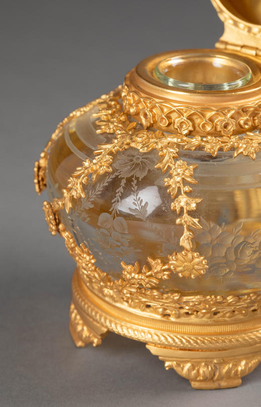 独角鹿西洋古董19世纪法国出品繁花卷叶主题铜鎏金精雕装饰蚀刻水晶墨水瓶 商品图5