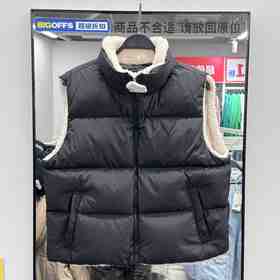 GUESS 羽绒马甲女 279.90元（线上线下同时销售 不保证有货）558619-WY