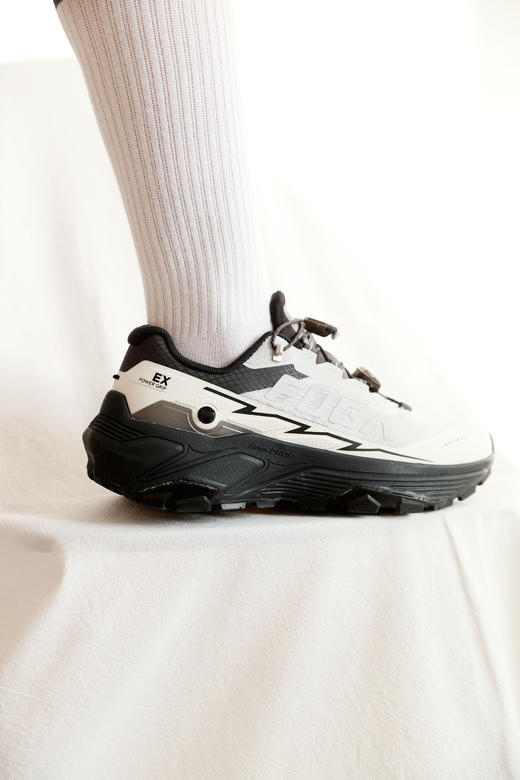 三代目爬坡，松弛感越野跑步鞋。情侣户外缓震专业跑山鞋C120158 商品图11