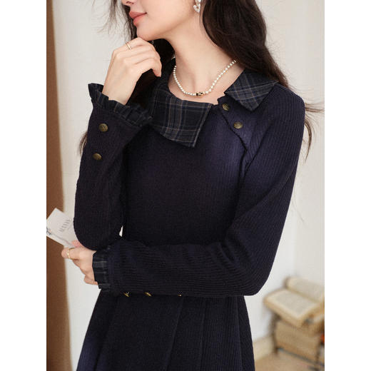 鹿向南「雅韵栖衣」气质设计感藏青色连衣裙女秋冬长款A字针织裙 商品图3