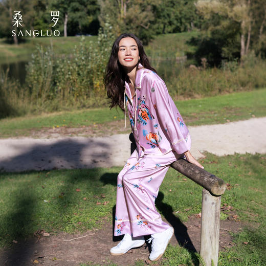 【孙千同款】明星同款桑罗魔法小狗桑蚕丝俏皮撞色家居服女四季可穿情侣家居服眼罩睡裙 商品图0