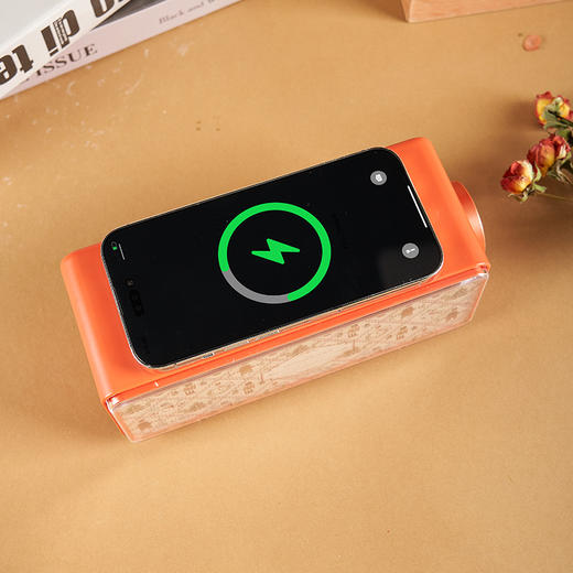 大英博物馆 圣诞系列 胡桃夹子 圣诞 白噪音蓝牙音响无线充氛围灯 商品图2