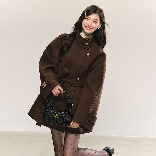 西遇复古棕色立领毛呢外套女冬季新款系带收腰气质中长款大衣SS051915 商品图2