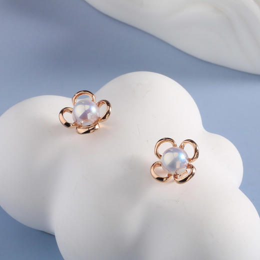 【宏艺珠宝】花珠纳福·银s925耳饰 商品图0