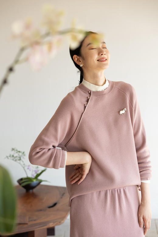 牧衣游原创 纯净羊毛毛织半裙冬极简气质显瘦百搭黑色半身裙 知韵 商品图5