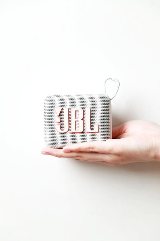 小个头大能量！！四代目防水无线蓝牙音响户外便携低音炮C120188 商品图9