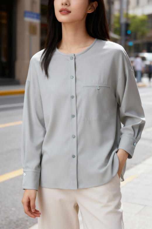 极简诧寂风羊毛梭织圆领单口袋长袖衬衫 商品图3