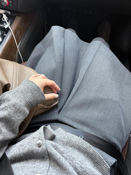 【秒杀价已调 直接拍】左右双心和上下双心 2款 川久 羊绒开衫 70%羊毛 30%羊绒 经典不变 从18穿到80岁 商品图13