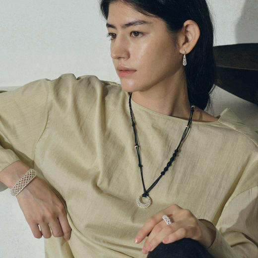 SOFT ROOM	钩针镂空月牙包项链 商品图3