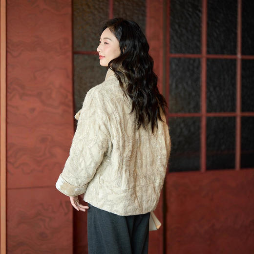丁摩  桑蚕丝亮片白鹅绒外套女冬送围巾丝绒拼接保暖时尚短款5ZF-76070 商品图3