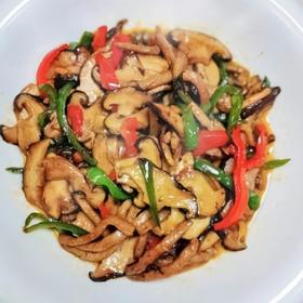 “阿德童年”香干香菇炒肉