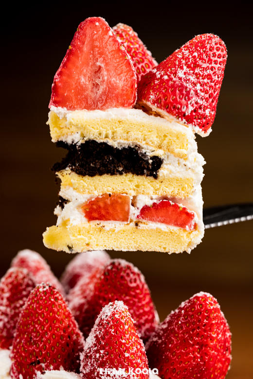 烤爱【草莓季】草莓花束生日蛋糕 女神草莓蛋糕首选（同城配送） 商品图3