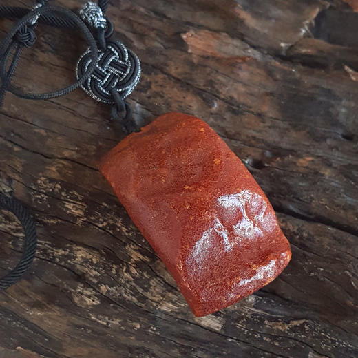 【天然正品】天然无杂裂满蜜鸡油黄随形平安无事牌老蜜蜡吊坠项链281125NJM08 特价 商品图3