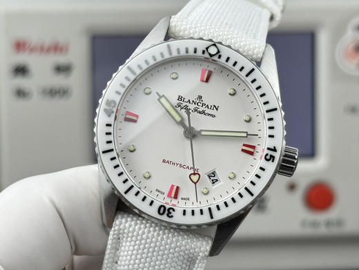 Noob official➕宝珀-38mm五十寻5100-1130系列   [官方尺寸38mm]  高科技缎面陶瓷光泽亮丽、高硬度、不变色、不沾污、不易磨损。【表壳】牙圈对版，立体感强，永不退色❕❕❕ 商品图7