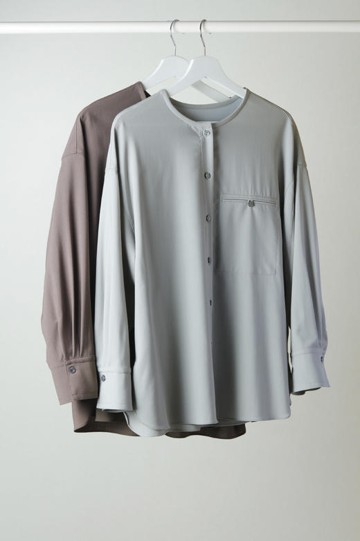 极简诧寂风羊毛梭织圆领单口袋长袖衬衫 商品图1