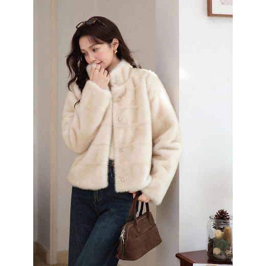 鹿向南「雪中暖阳」杏色立领短外套女冬季新款小众氛围感宽松上衣 商品图4