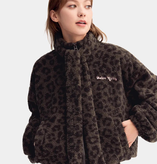 官网599！野兽家同款KITTY豹纹联名款可丽绒家居服套装  立领围巾领/撞色娃娃领 甜美可爱减龄温暖 商品图1