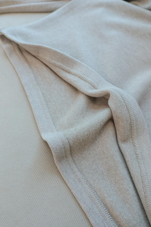 慕斯|温暖包裹德绒连帽上衣 商品图3