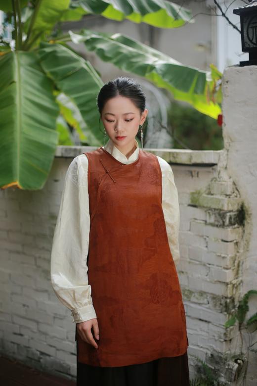 漫物记丝麻系带中长马甲W296 商品图0