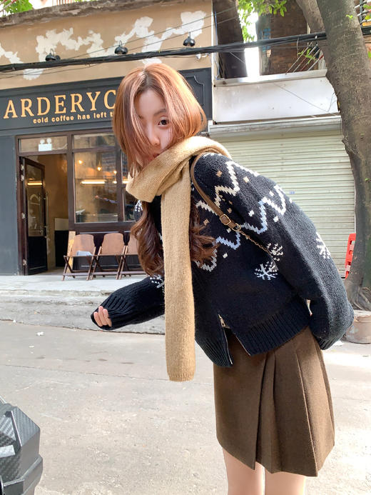 <曾小咸推荐>现货秒杀！微信超特价！费尔岛黑色拉链毛衣开衫 日常229.99 立减130 秒杀99.99！ 商品图7