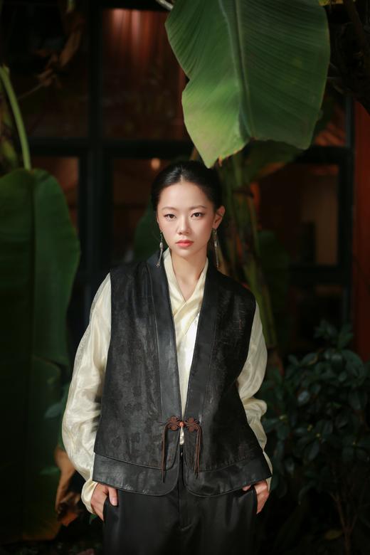 漫物记拼接花扣马甲mwj-w304 商品图3