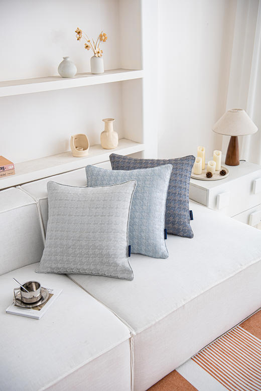 罗莱软装 千鸟语录抱枕 45*45cm 商品图0