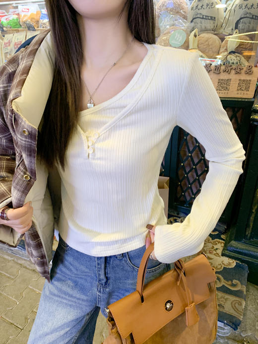 <曾小咸推荐> 现货秒杀！微信超特价！不规则v领针织打底衫 日常119.99 立减60 秒杀59.99！ 商品图5