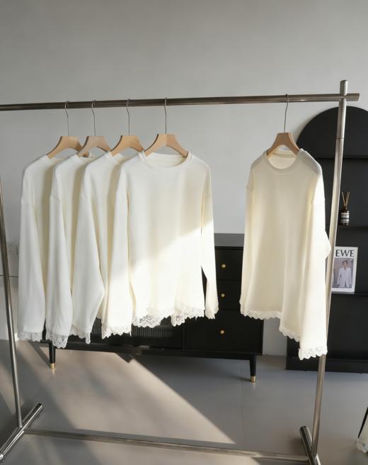 👏🏻秋冬打底❗【佰飞特加厚双面德绒蕾丝拼接打底衫】！😍颜值保暖双重在线！ 🌞名副其实的小太阳❗️一件保暖度顶仨👌 触感细腻蓬松温暖 商品图0