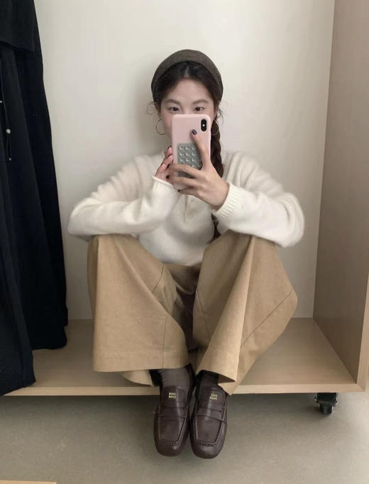 😱软乎乎封神❗️ 暖到犯规的云朵感❗️【仟梓赫 拉毛羊绒亨利领羊毛衫】👏🏻经典亨利领+微宽松版型，藏肉不挑身材～🥰  商品图3