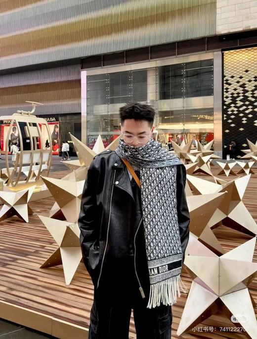 云仓【高配版】50%羊毛，雕牌家经典印花围巾 商品图4