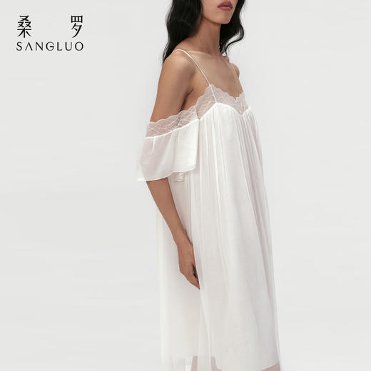 空气感』桑罗象牙白桑蚕丝吊带裙一字肩纯欲性感廓形度假女连衣裙 商品图3
