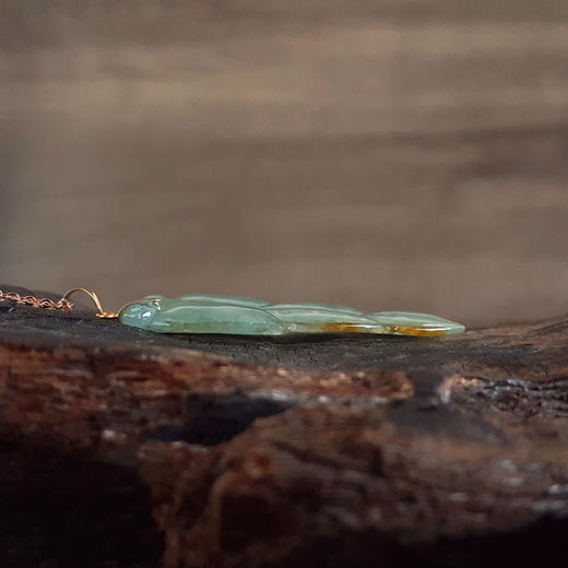 【天然正品】A货翡翠AU750玫瑰金镶天然细腻冰种飘黄叶子（金枝玉叶）翡翠吊坠项链47.5*20.5*3.8MM（皆取最大值）链长：45CM（长度可调节）女士280325AH31特价 商品图6