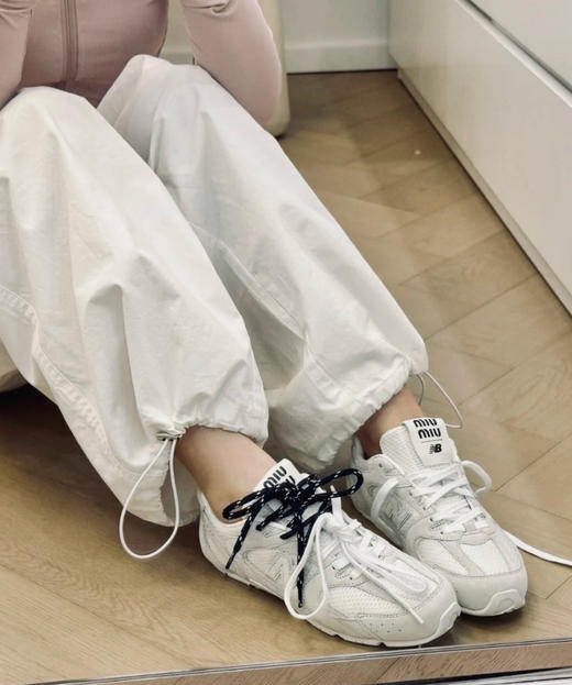 女款联名款运动鞋hu017 商品图1