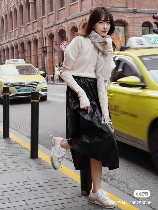 芬迪 FF字母老花羊绒围巾（DSX） 商品图9