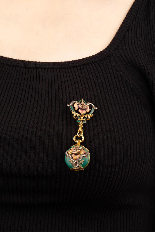 独角鹿西洋古董1900年代美国出品新艺术风格花卉主题18k黄金红色玑镂珐琅镶嵌钻石手动上弦胸针怀表 商品图0