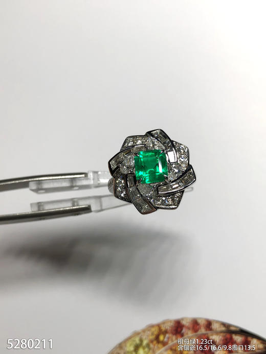 祖母绿戒指【5280211】具体价格微信咨询 商品图3