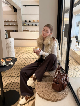 周末探店怎么穿🤎？