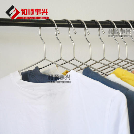 【精选优质不锈钢材料❗️钢珠设计圆润不划手】实心不锈钢3.0mm钢珠不锈钢衣架晾衣架晾裤架 毛巾晾晒架。jb 商品图3