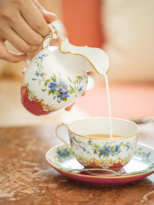 【已售】独角鹿西洋古董1869年代法国御窑塞弗尔出品手绘描金花卉主题下午茶套件 商品图3