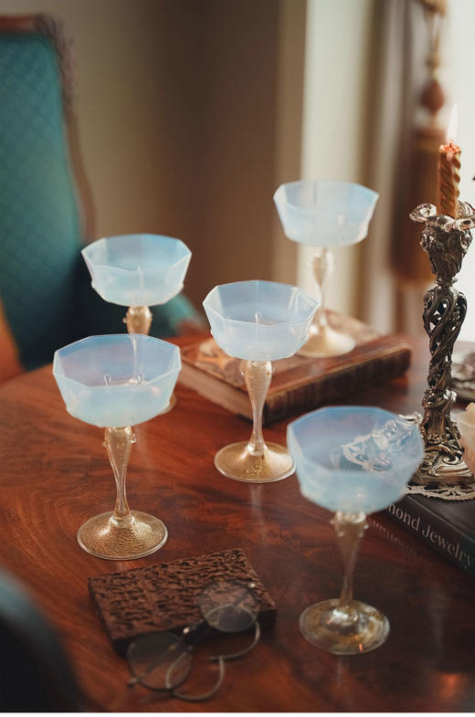 【已售】独角鹿西洋古董20世纪初意大利出品点金工艺装饰奶白色香槟杯（5件） 商品图2