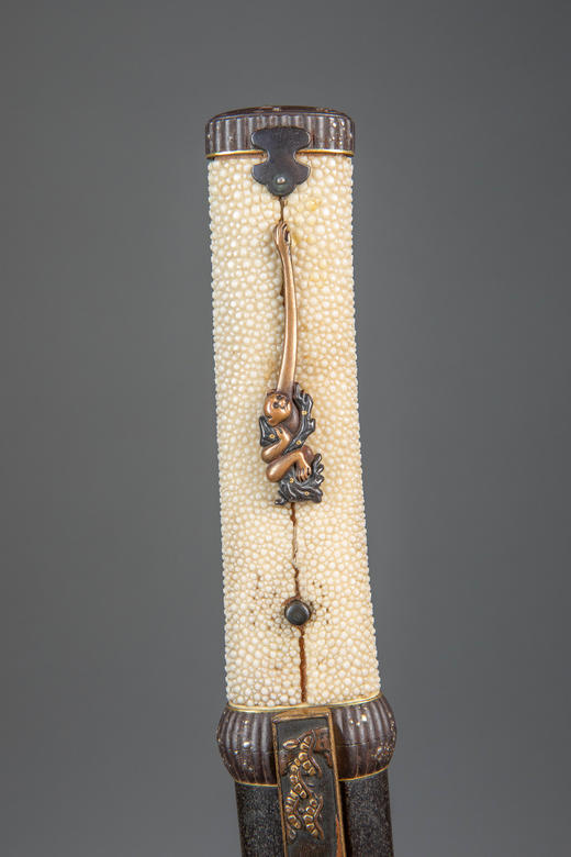 独角鹿西洋古董1603-1868年代日本江户时期出品东方瑞兽主题铜鎏金银精雕装饰漆木刀鞘及鲛皮手柄胁差 配小刃 商品图11