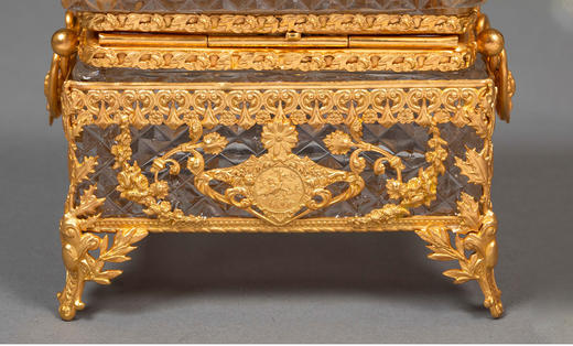 独角鹿西洋古董19世纪末法国出品路易十六风格花鸟自然主题铜鎏金精雕镶嵌水晶珍宝盒 商品图6