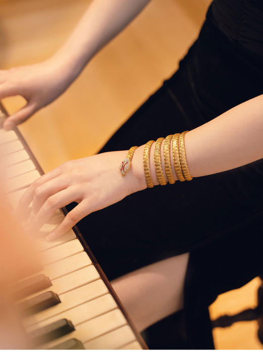 独角鹿西洋古董19世纪欧洲出品18K黄金镶嵌红宝石及钻石编织纹理灵蛇造型手镯 商品图1