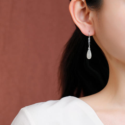 【如意风华】天然和田玉S925纯银晴水玉如意水滴耳饰【CW-EG02400】 商品图3