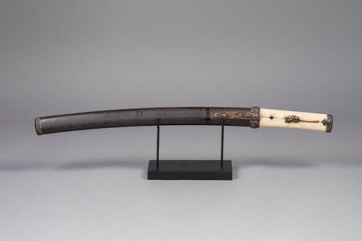 独角鹿西洋古董1603-1868年代日本江户时期出品东方瑞兽主题铜鎏金银精雕装饰漆木刀鞘及鲛皮手柄胁差 配小刃 商品图0