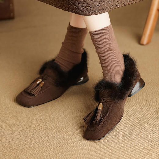 【预售5天】真皮毛毛鞋女低跟，磨砂翻皮单鞋加厚绒保暖方头女鞋K1805M 商品图1