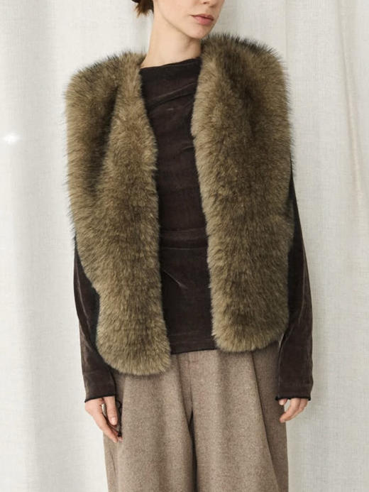 Running Closet｜环保毛无领马甲  [ 灰绿 仿皮草 ] 【LCM】 商品图4